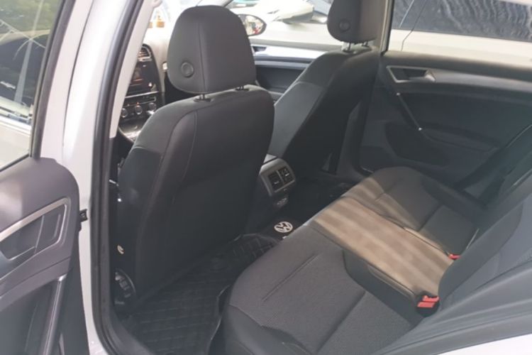 Volkswagen Golf 2020 immagine di auto #17