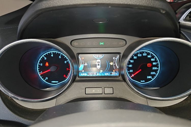 BYD Yuan 2016 #12 BYD Yuan 2016 car image #12