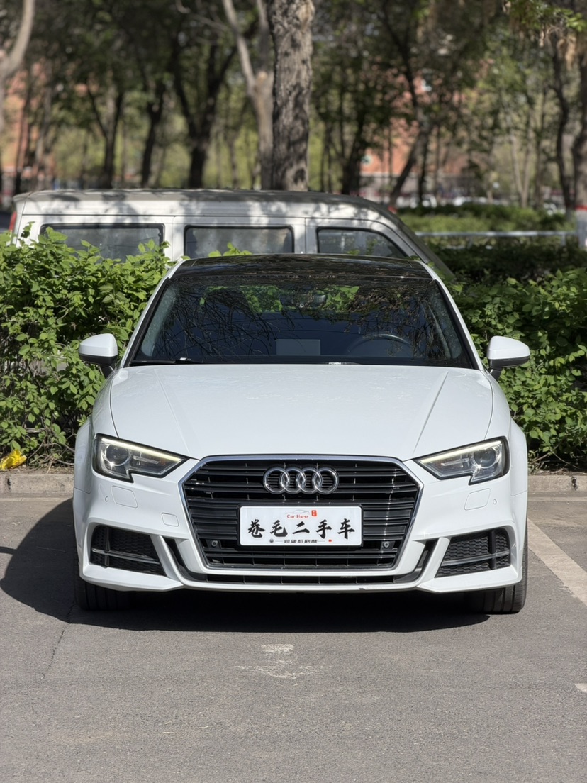 Audi A3 2018 car image #2
