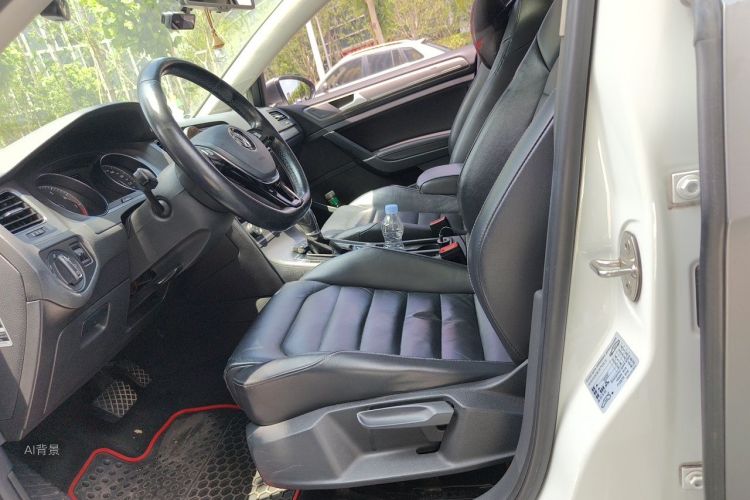 Volkswagen Golf 2015 car image #17