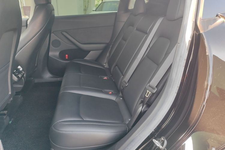Tesla Model Y 2022 #17 Tesla Model Y 2022 car image #17