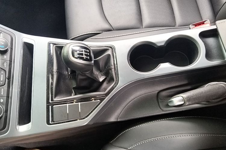 GEELY Emgrand 2020 #14 GEELY Emgrand 2020 car image #14