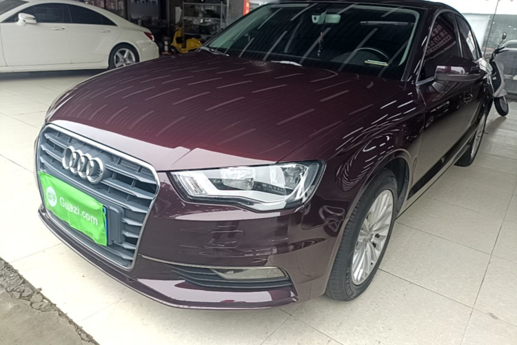 Audi A3 2017 car image #2