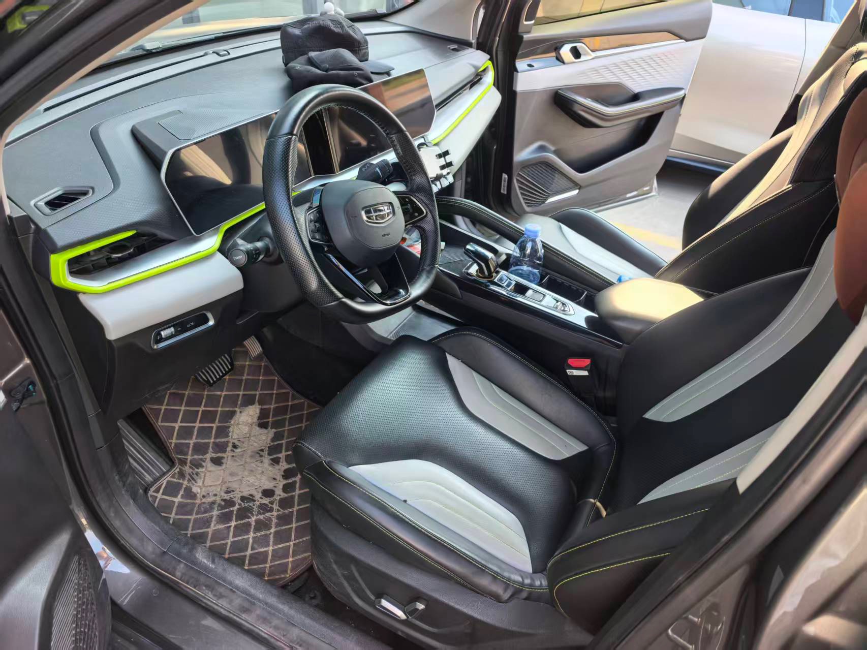 GEELY Coolray 2023 #2 GEELY Coolray 2023 immagine di auto #2