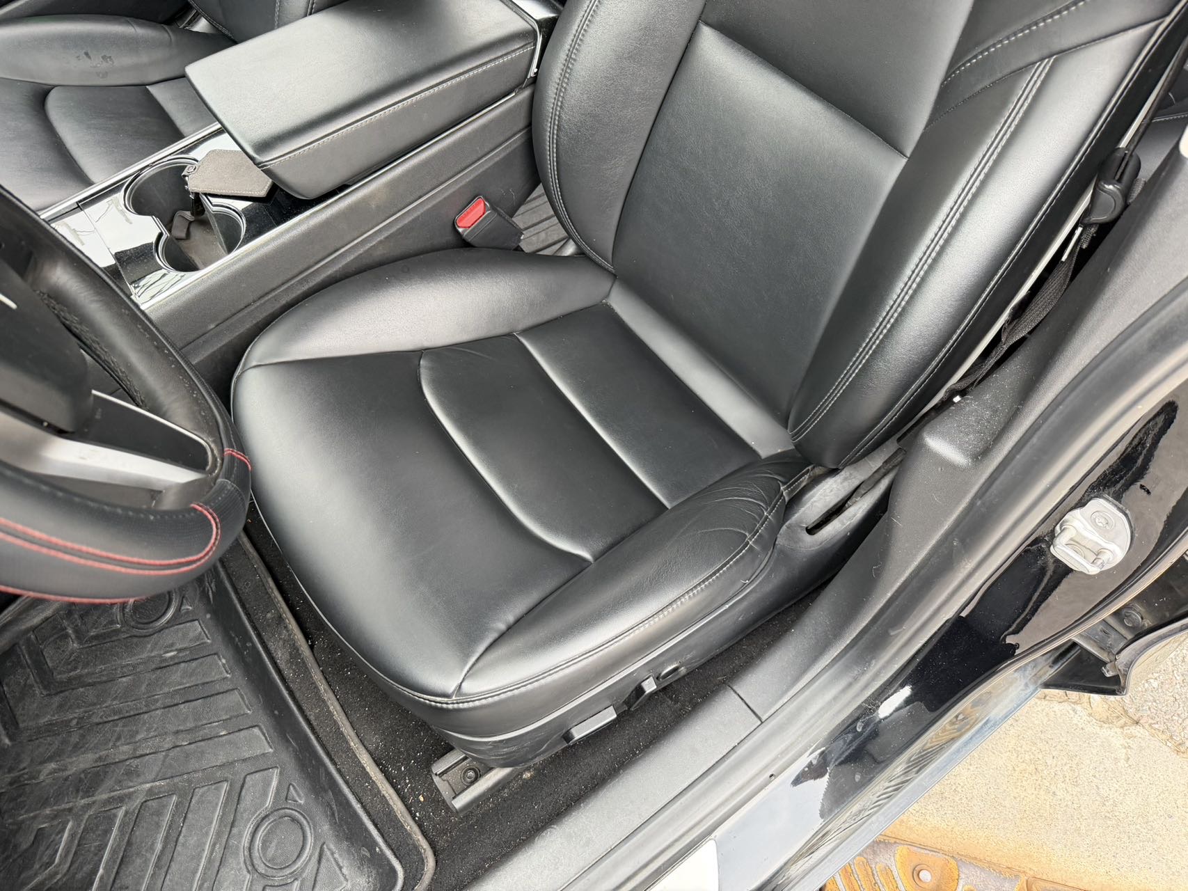 Tesla Model 3 2020 car image #18
