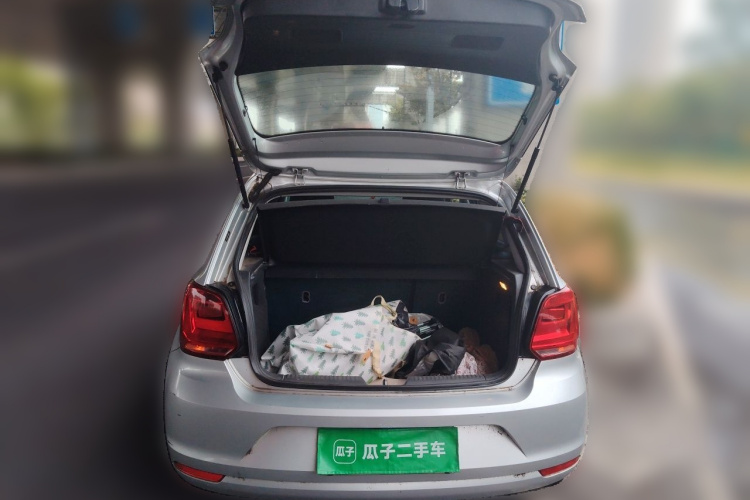 Volkswagen Polo 2018 car image #21