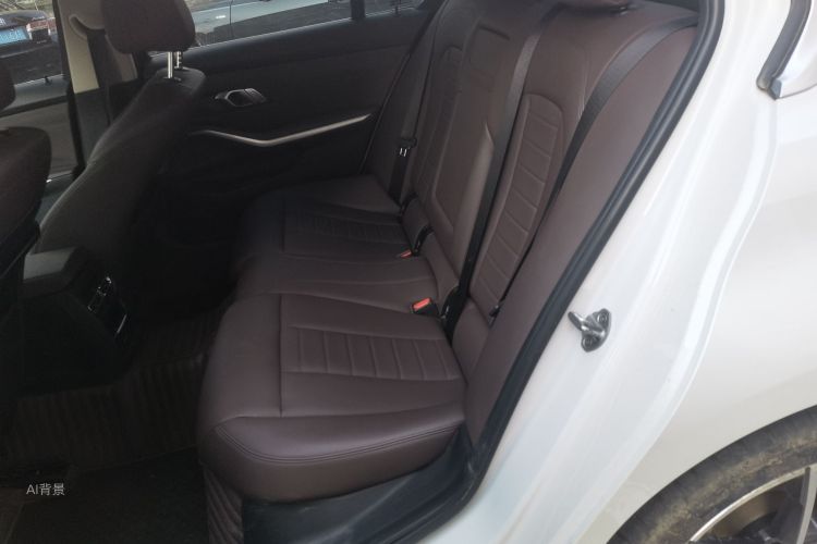 BMW 3 Series 2020 immagine di auto #19
