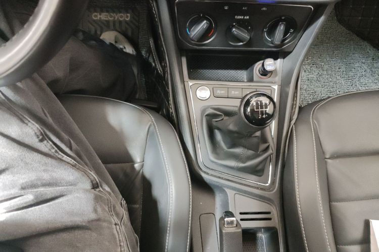 Volkswagen Lavida 2020 car image #14