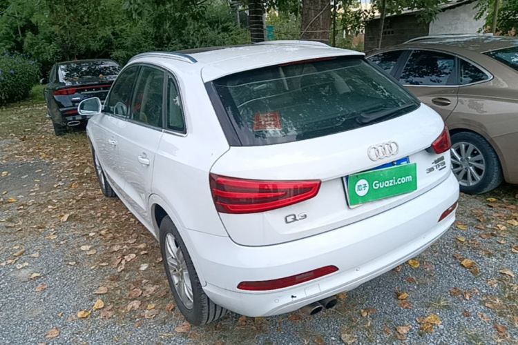 Audi Q3 2015 immagine di auto #5