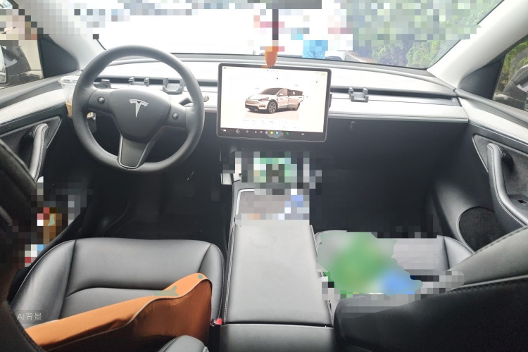 Tesla Model Y 2023 car image #11