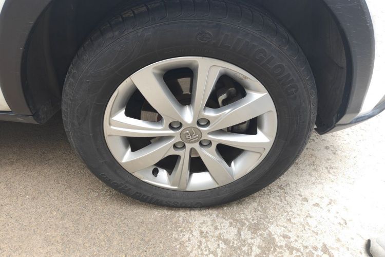 BYD Yuan 2018 car image #6