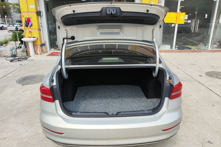 Volkswagen Lavida 2019 #19 Volkswagen Lavida 2019 car image #19