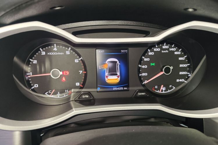 GEELY Emgrand GS 2019 car image #12