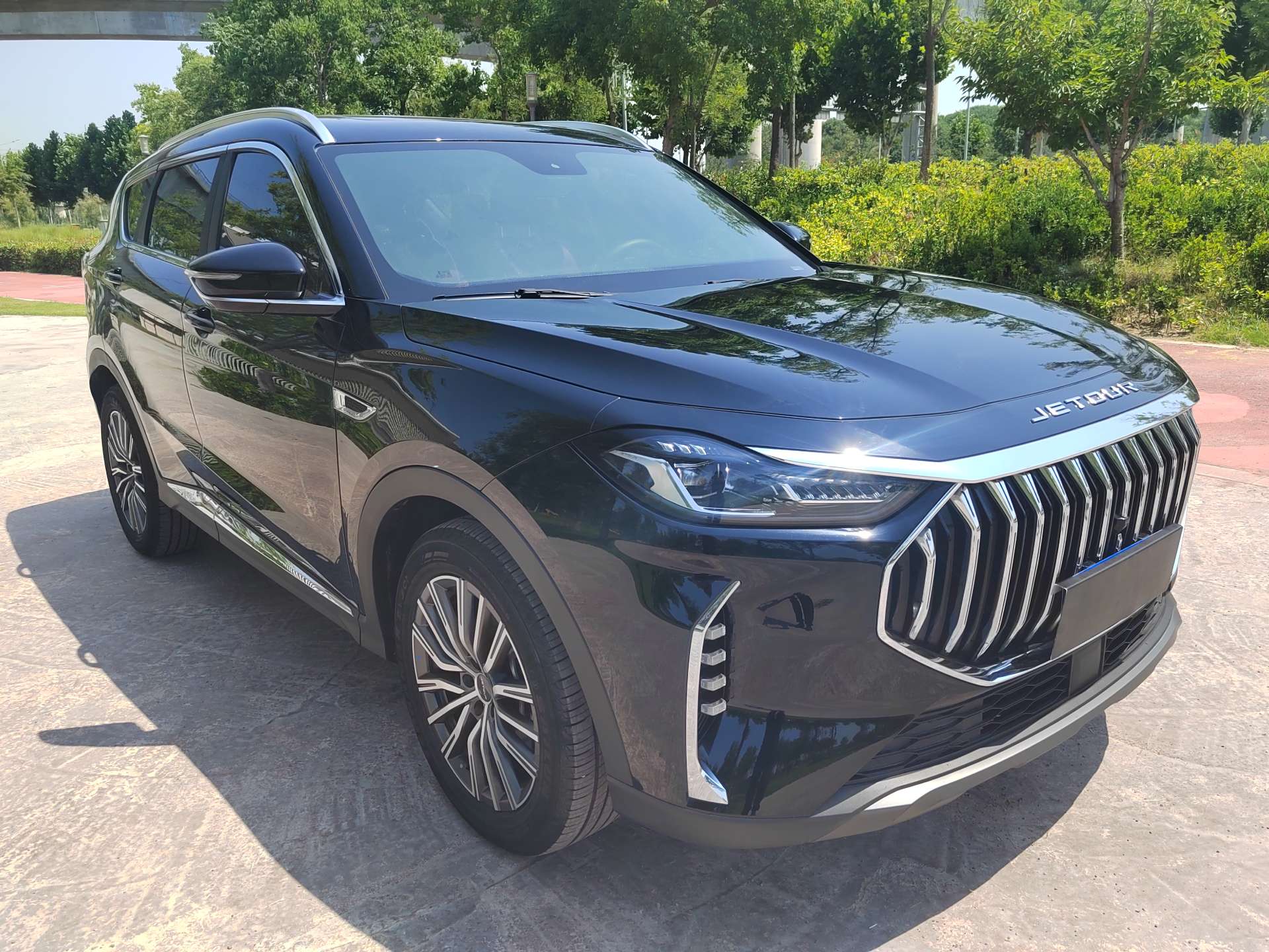Jetour X70 PLUS 2025 #3 Jetour X70 PLUS 2025 car image #3