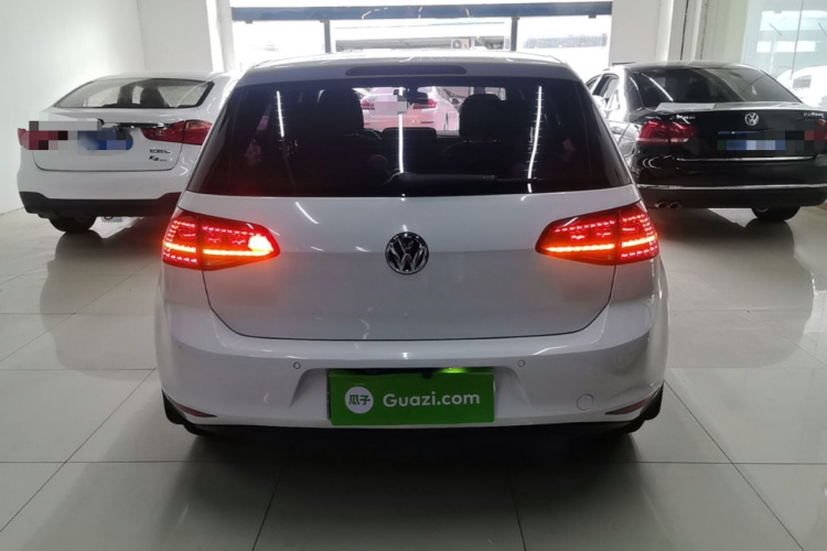 Volkswagen Golf 2016 car image #6