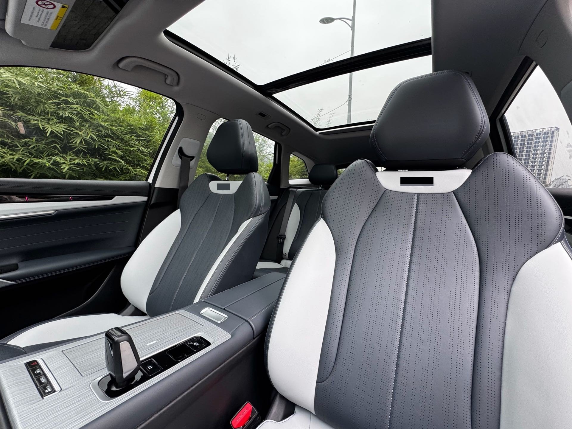 GEELY Boyue L 2024 car image #12