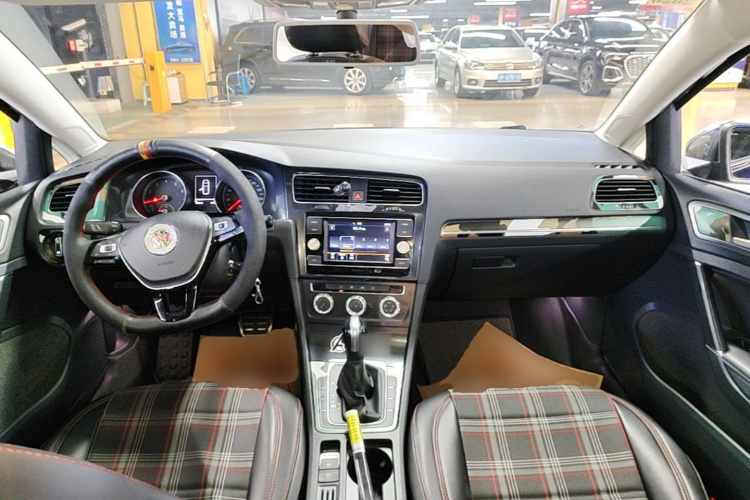 Volkswagen Golf 2018 #11 Volkswagen Golf 2018 car image #11