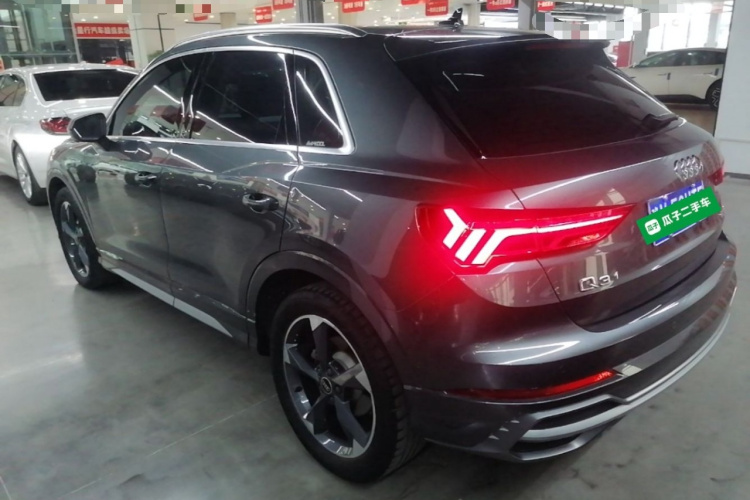 Audi Q3 2023 #7 Audi Q3 2023 car image #7
