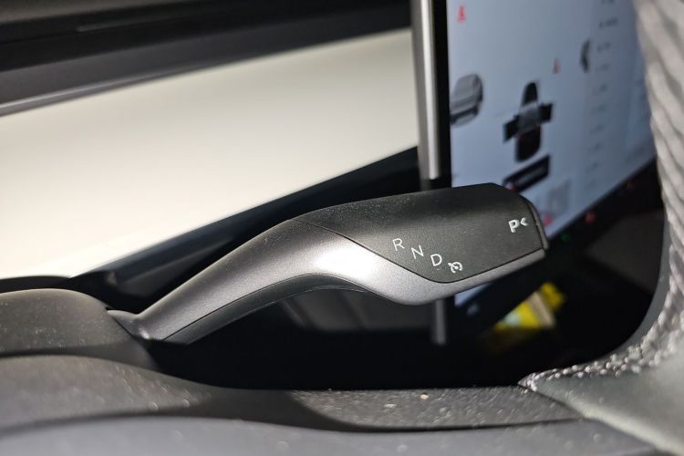 Tesla Model Y 2023 #14 Tesla Model Y 2023 immagine di auto #14