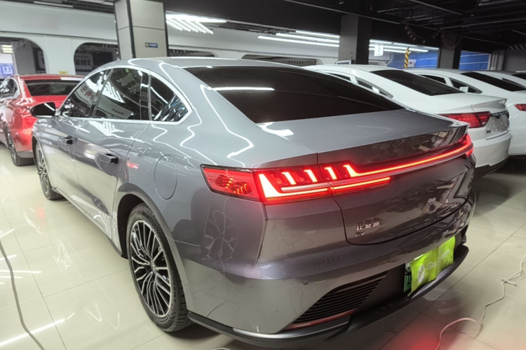 BYD Han 2022 car image #5