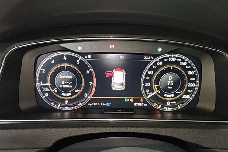 Volkswagen Golf 2020 car image #16