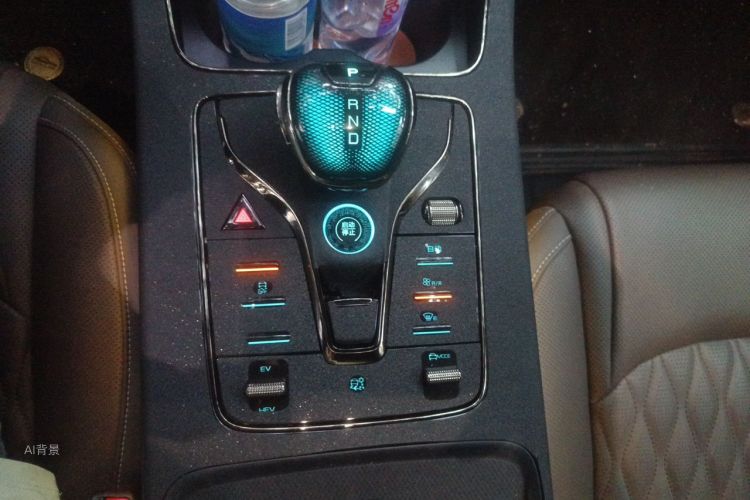 BYD Han 2023 immagine di auto #16