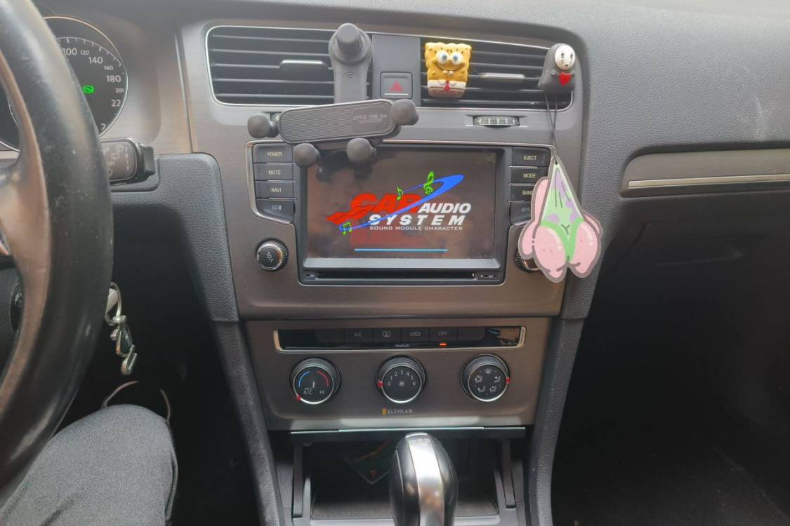 Volkswagen Golf 2016 car image #28