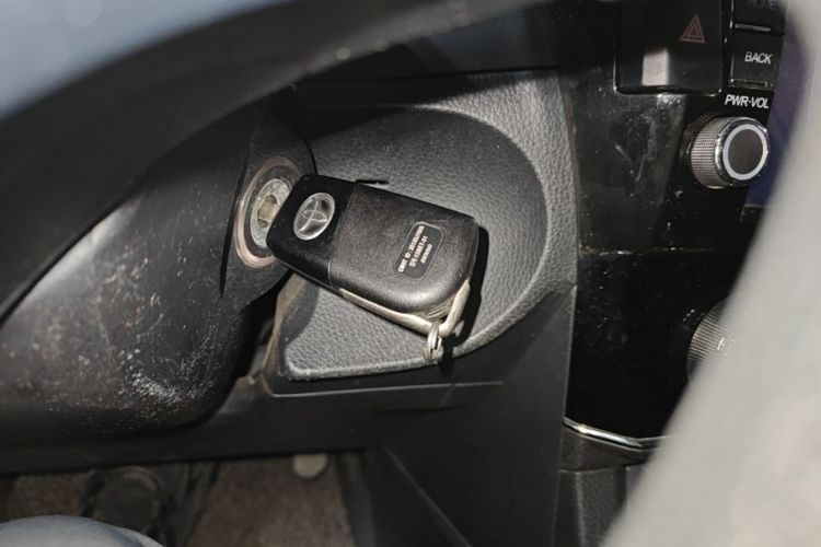 Toyota Corolla 2017 #15 Toyota Corolla 2017 car image #15