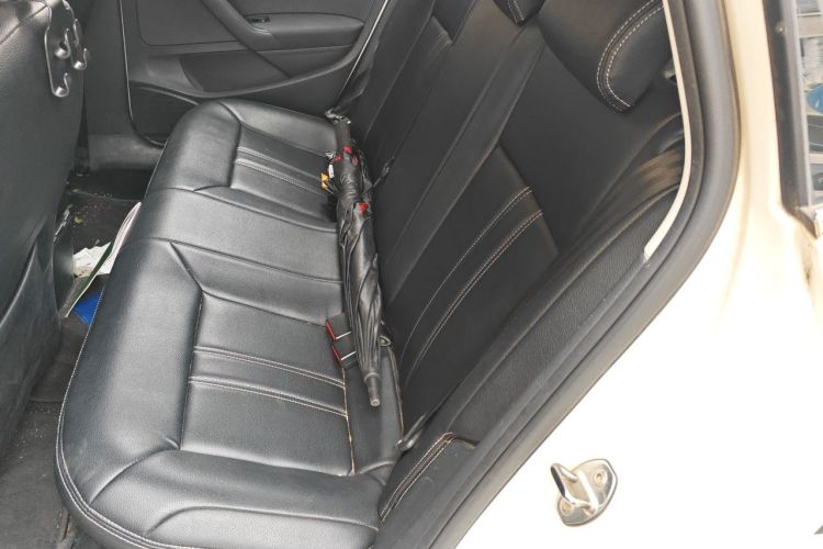 Volkswagen Polo 2017 #14 Volkswagen Polo 2017 car image #14