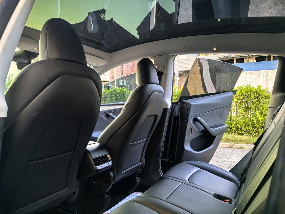 Tesla Model Y 2022 #15 Tesla Model Y 2022 car image #15