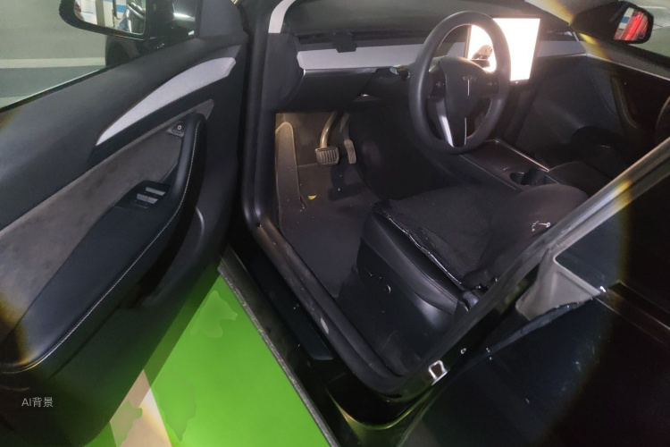 Tesla Model Y 2023 #18 Tesla Model Y 2023 car image #18