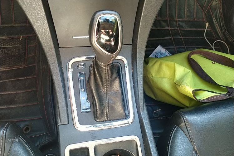 GEELY Emgrand 2017 car image #16
