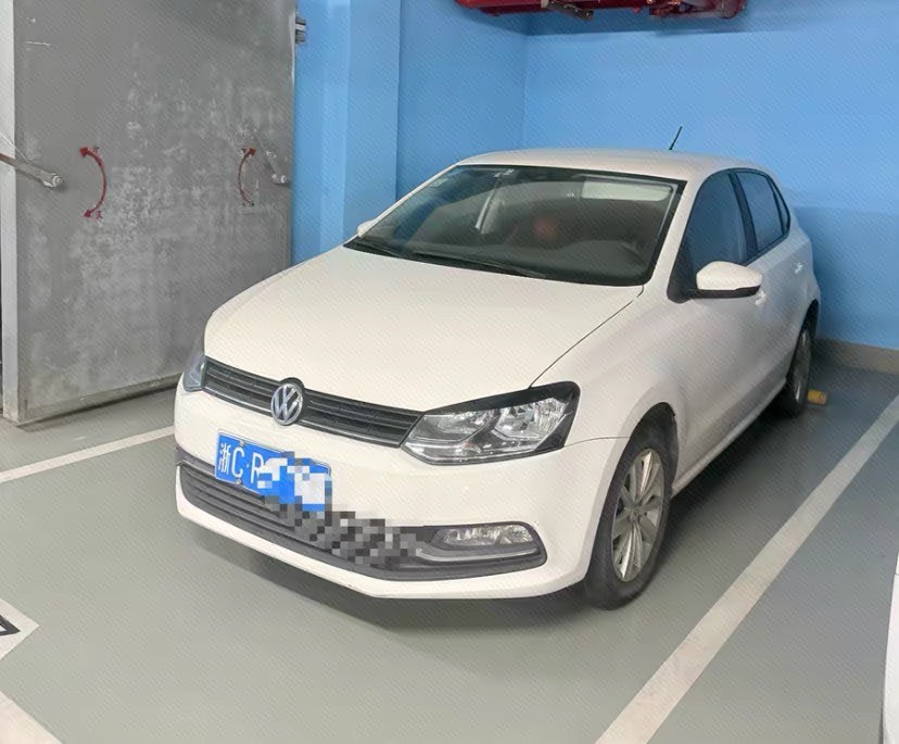 Volkswagen Polo 2016 car image 