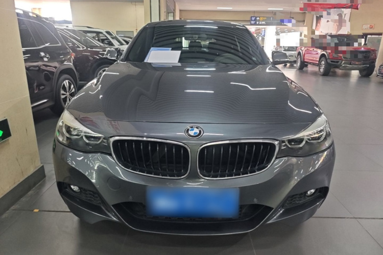BMW 3 Series GT 2019 imagem de carro #3