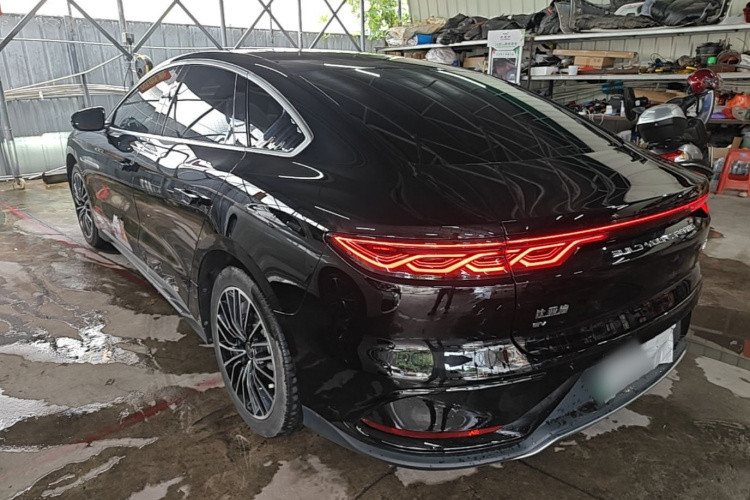 BYD Han 2024 car image #5
