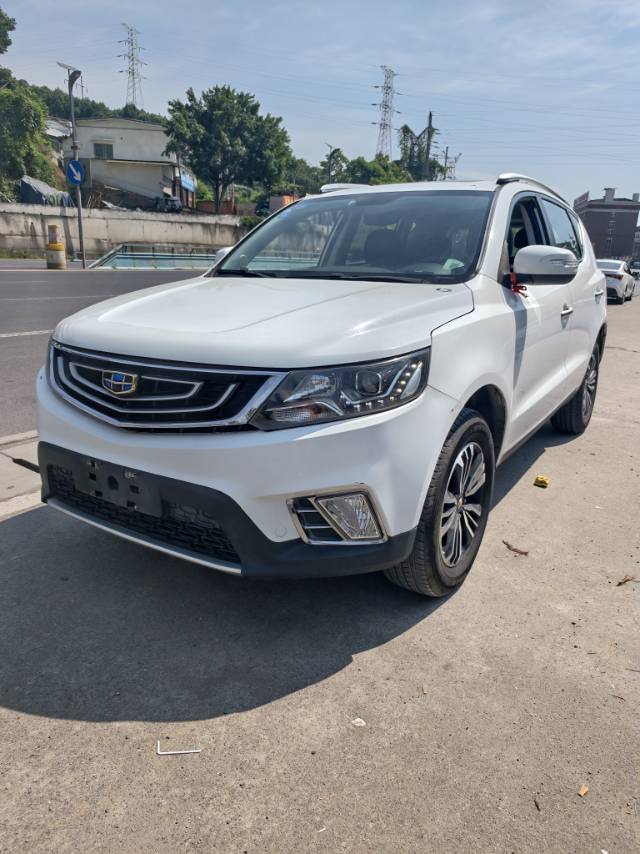GEELY Vision X6 2017 GEELY Vision X6 2017 immagine di auto