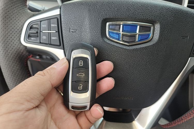 GEELY Emgrand GS 2017 #9 GEELY Emgrand GS 2017 car image #9
