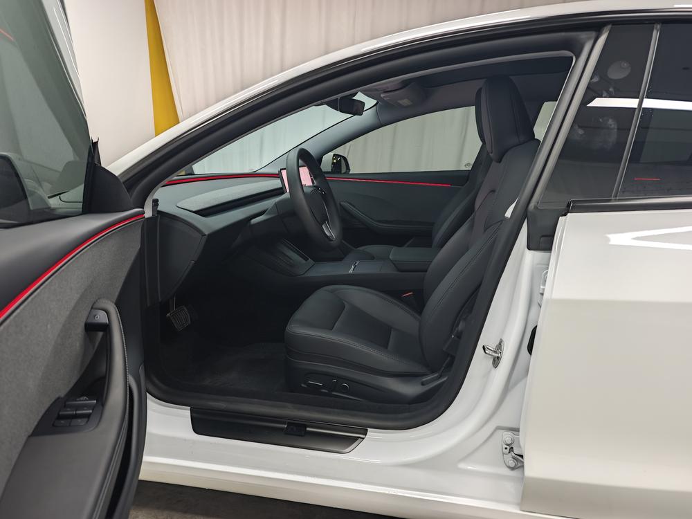 Tesla Model 3 2025 #17 Tesla Model 3 2025 car image #17