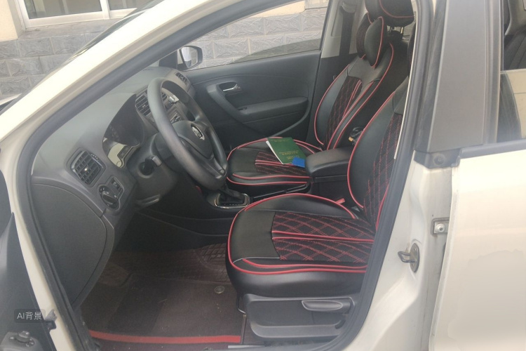 Volkswagen Polo 2018 car image #17