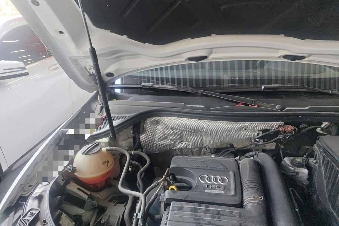 Audi Q3 2016 immagine di auto #11
