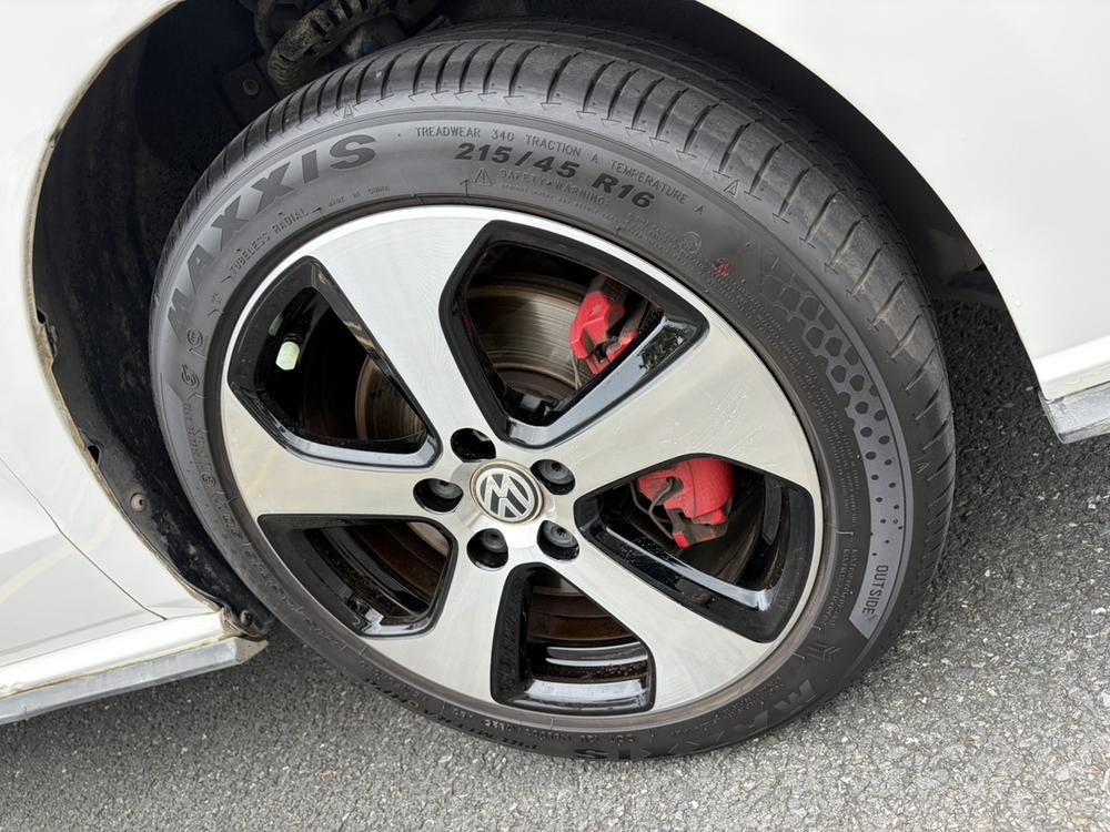 Volkswagen Polo 2015 car image #13