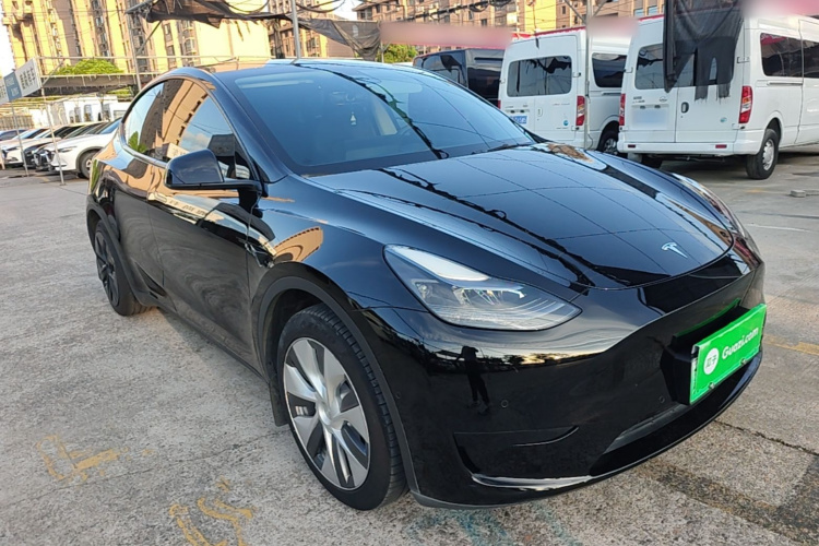 Tesla Model Y 2022 #6 Tesla Model Y 2022 car image #6