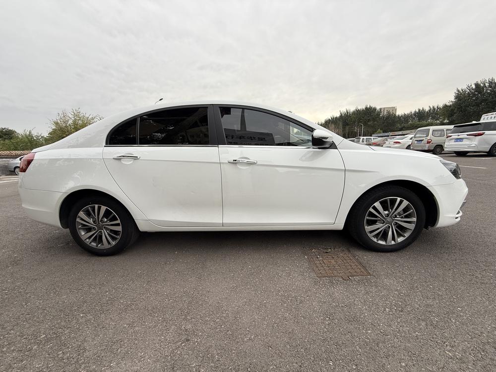 GEELY Emgrand 2018 car image #7
