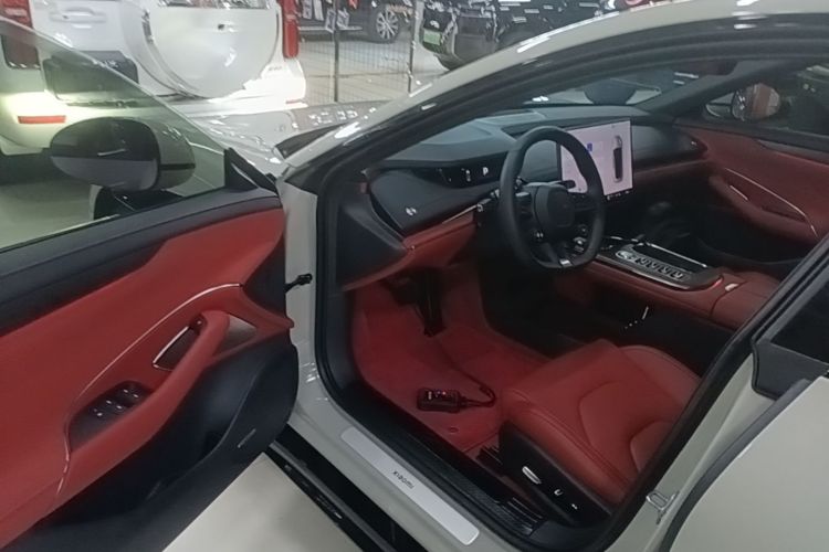 MI SU7 2024 car image #12