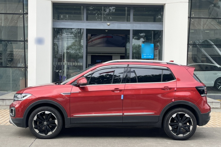 Volkswagen Tacqua 2021 #3 Volkswagen Tacqua 2021 صورة سيارة #3