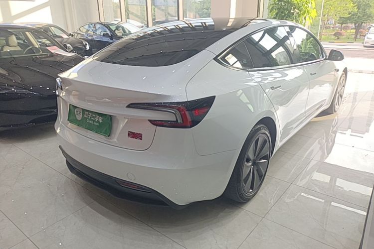 Tesla Model 3 2024 #7 Tesla Model 3 2024 car image #7