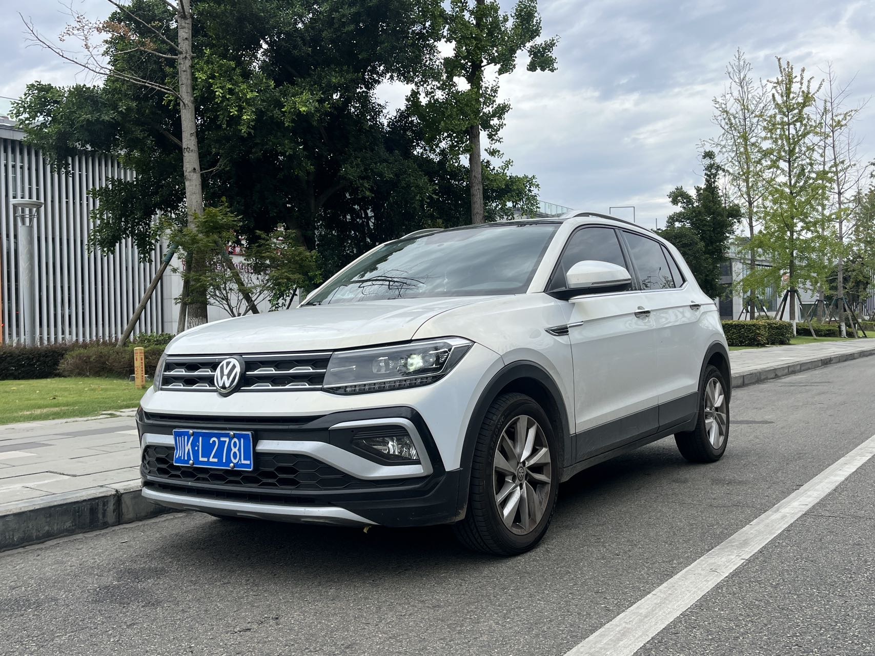 Volkswagen T-Cross 2019 Volkswagen T-Cross 2019 car image