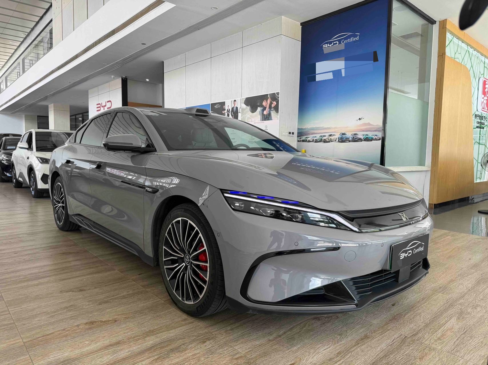BYD Han 2025 car image #3