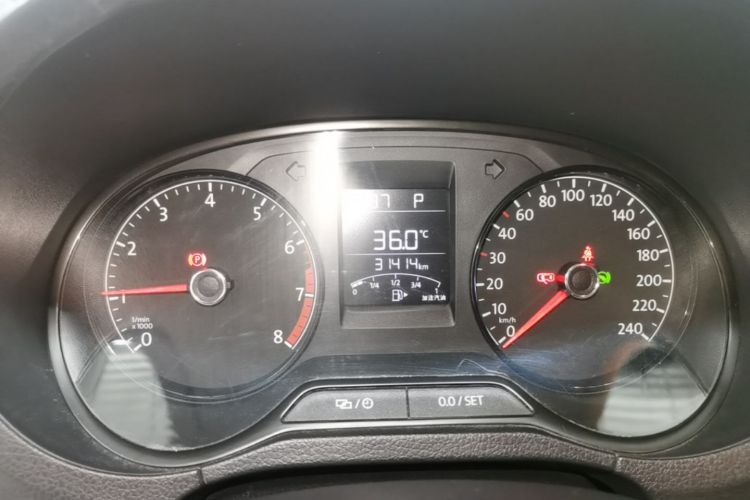 Volkswagen Polo 2019 car image #16