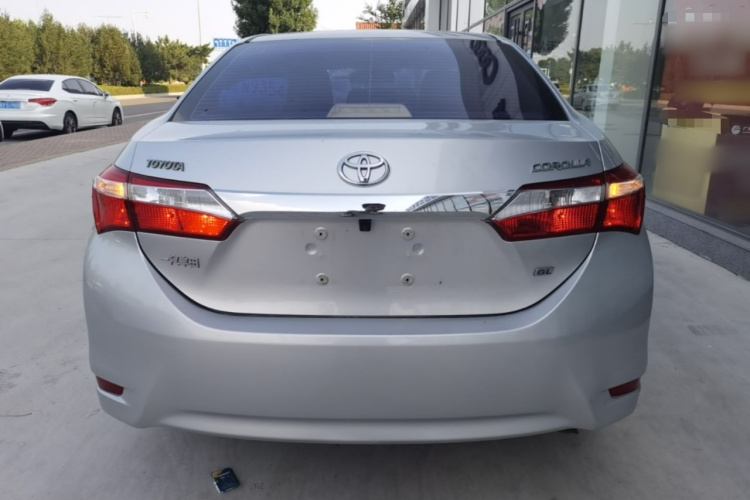 Toyota Corolla 2015 car image #6